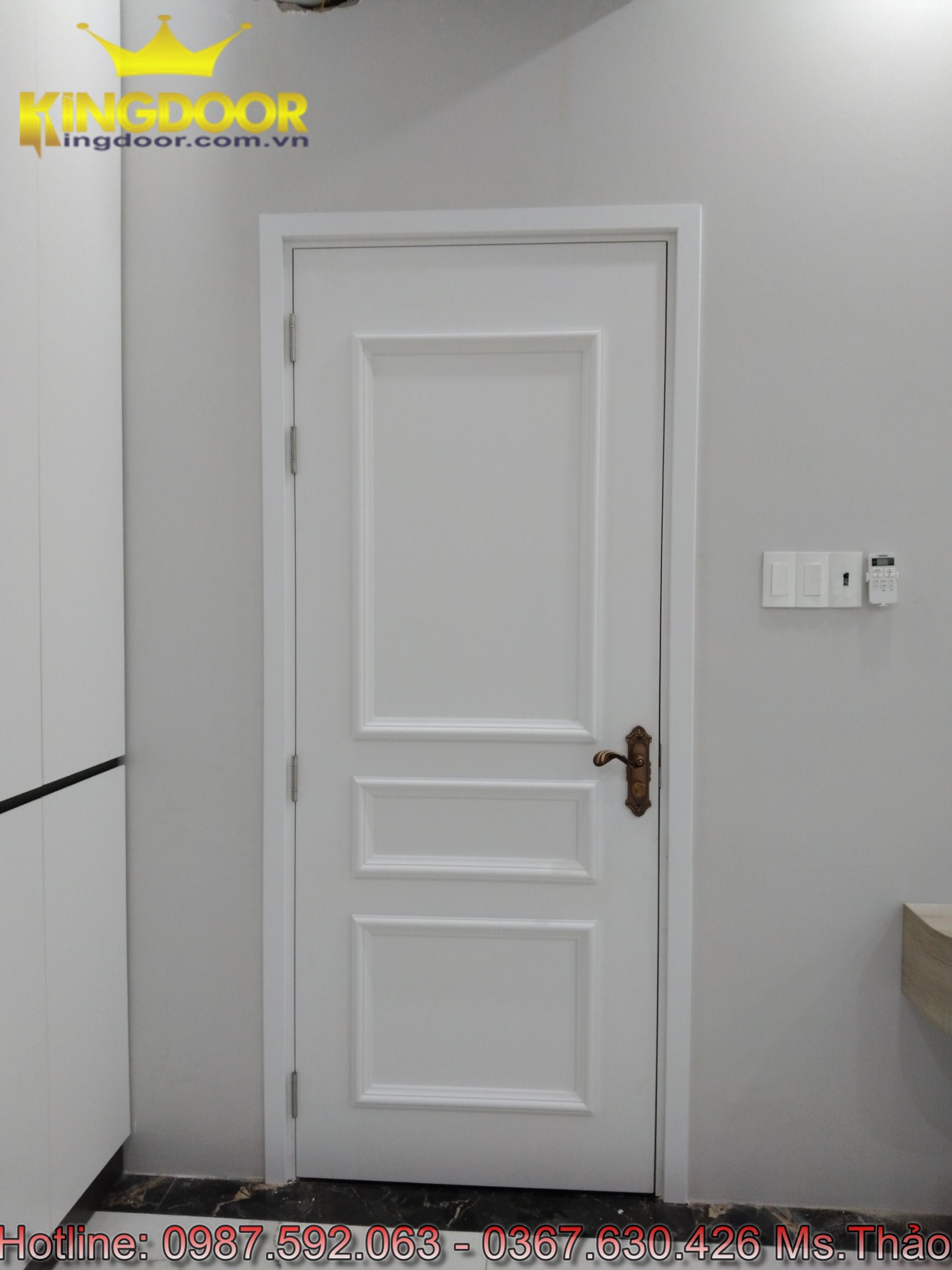 cua-nhua-composite-1