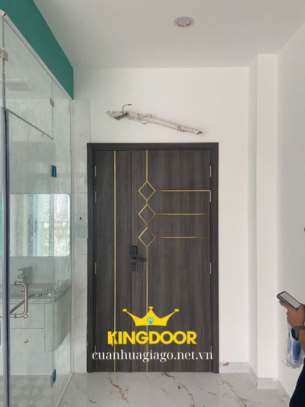 Mẫu cửa gỗ MDF Laminate chỉ nhôm