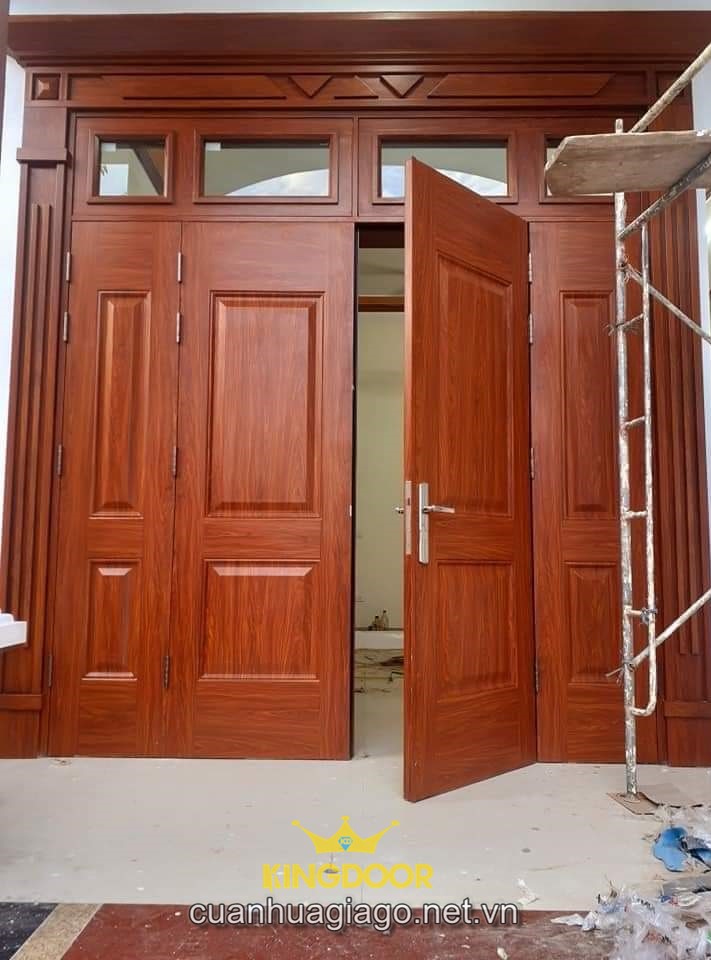Yêu cầu kỹ thuật cao trong lắp dựng cửa thép vân gỗ