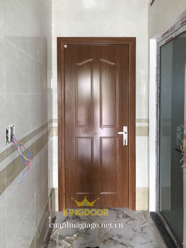 Cửa nhựa sơn vân gỗ tại Nha Trang