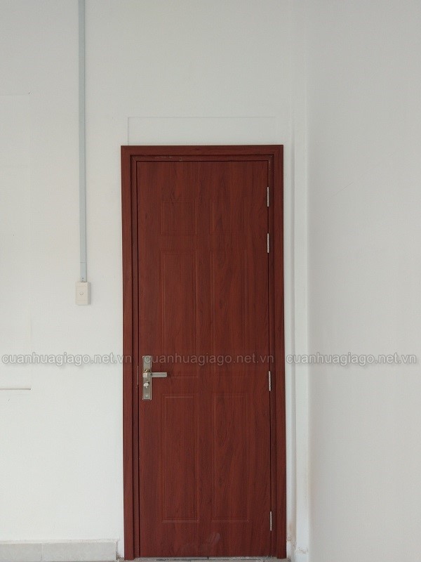 Cửa nhựa Composite màu vân gỗ phủ da